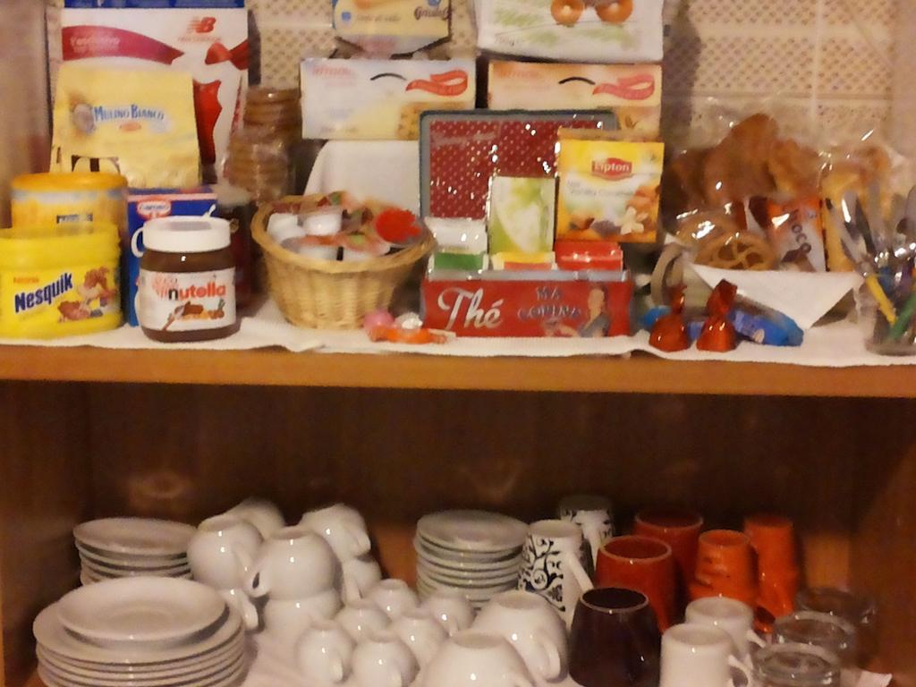 Su Planu Bed & Breakfast กาญารี ห้อง รูปภาพ